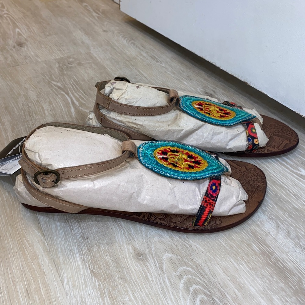 Desigual Embroidered Multi Color Sandals - Picture 6 of 8